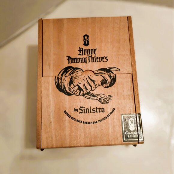 Suenos de Saundra Upcycled EXTREMELY RARE, Honor Among Thieves Cigar Box Storage - Picture 1 of 12